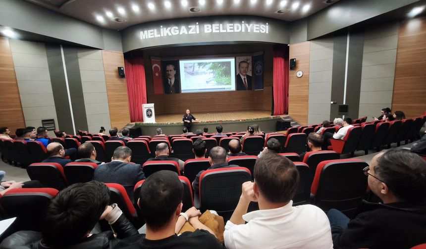 Melikgazi Belediye Personeline Afet Farkındalık Eğitimi Verildi
