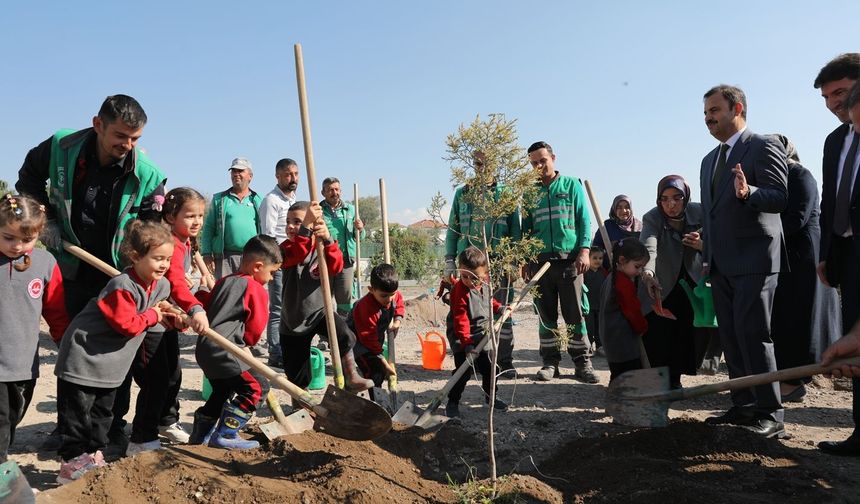 Kocasinan’da Minik Yürekler Geleceğe Fidan Dikti