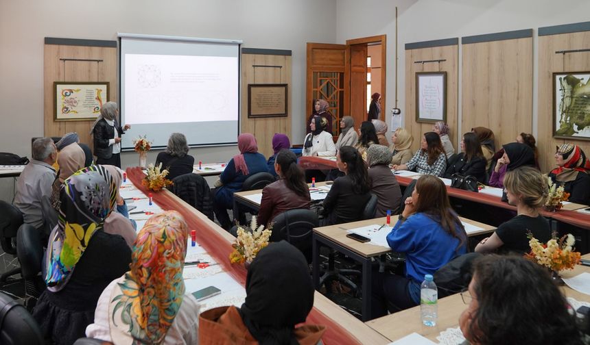 Sanat Melikgazi’de Selçuklu Geometrisi ve Türk-İslam Sanatı Konuşuldu