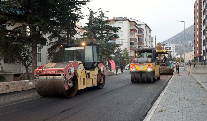 Talas Bahçelievler'de 750 Ton Sıcak Asfalt